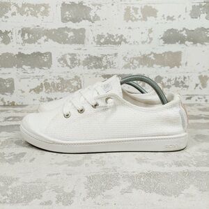 NEW Roxy Sneakers White Canvas Lace Up Casual Beach Summer Shoes Casual E436